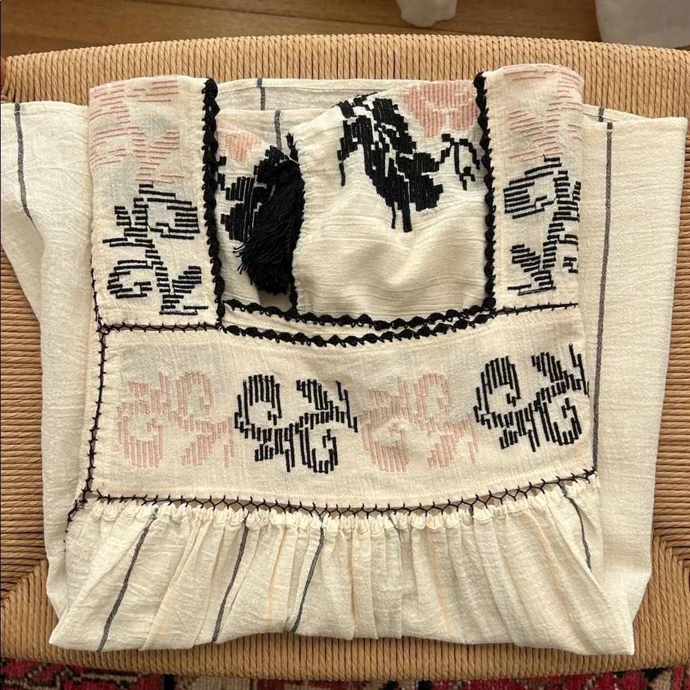 Ulla Johnson GORGEOUS Cream pink and Black Embroidered Blouse size 4 NWT - Picture 9 of 16